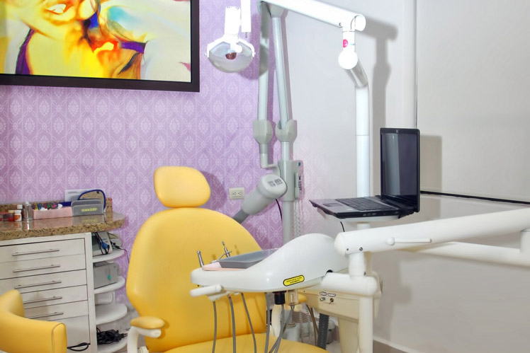 Dentistas especializados - Sonrisa mata carita
